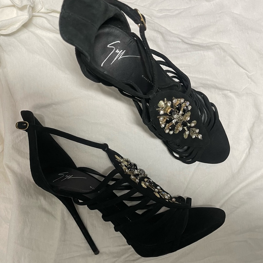 🍸GIUSEPPE ZANOTTI🍸Sexy Black Crystal Embellished T-Bar Sandal Heel - Picture 3 of 12
